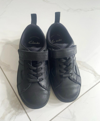 Clarks kids black low top - black,