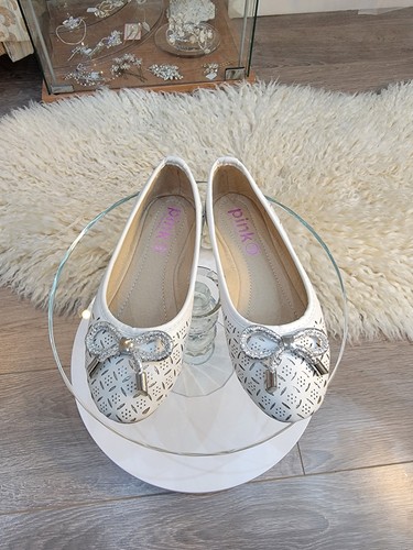 Girls ivory flower - , first
